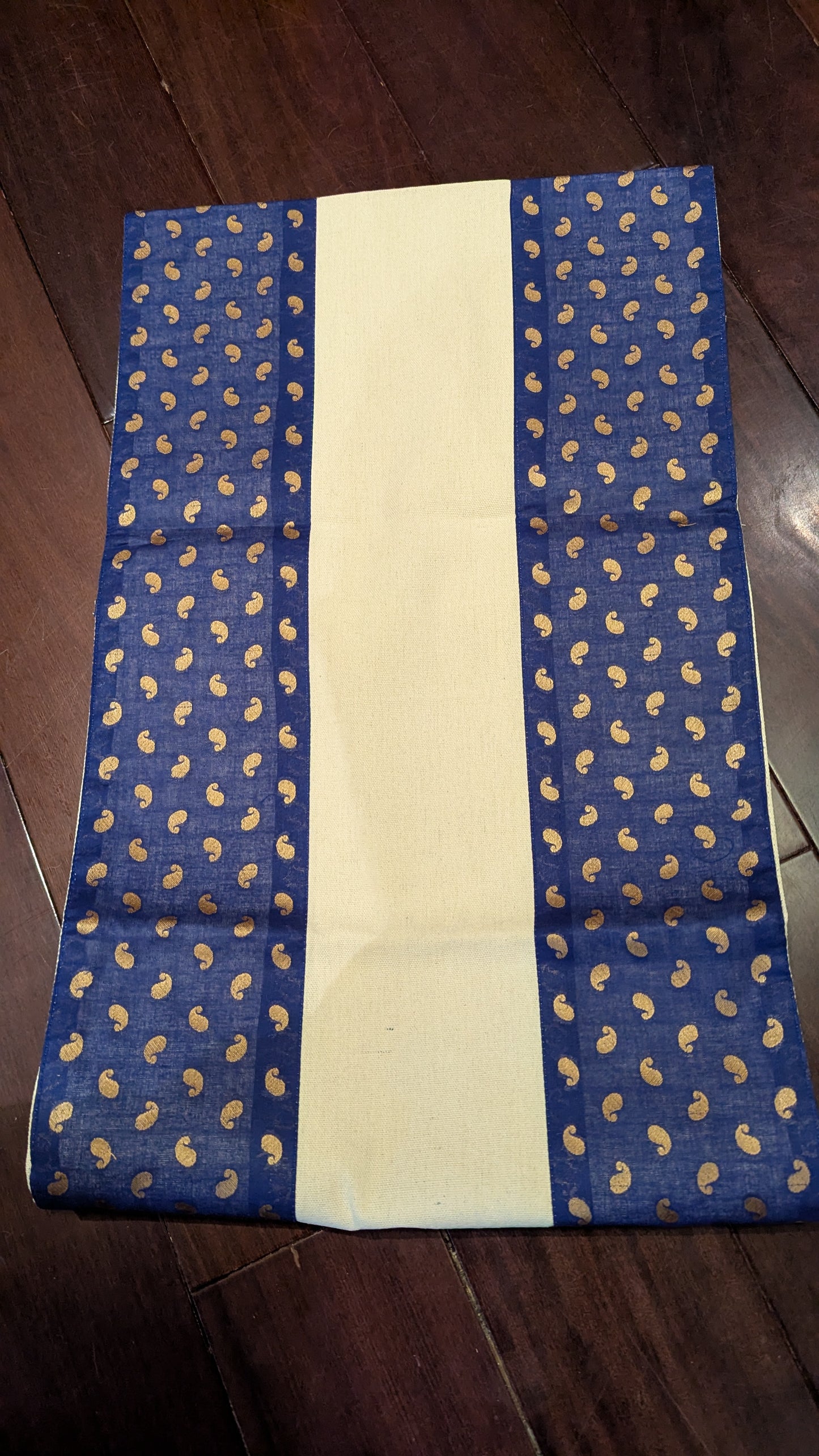 Table Runner - CANVAS